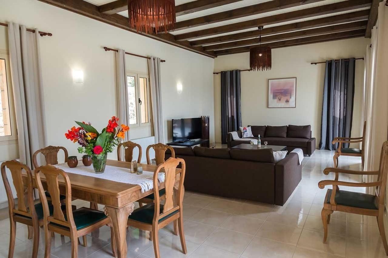 Villa Cleo สโวโรนาตา ภายนอก รูปภาพ